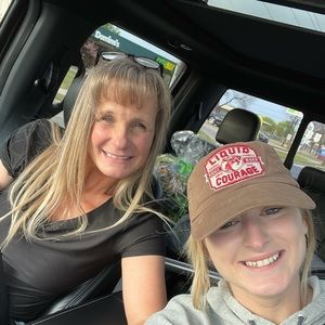 Meet your Posher, Brenda